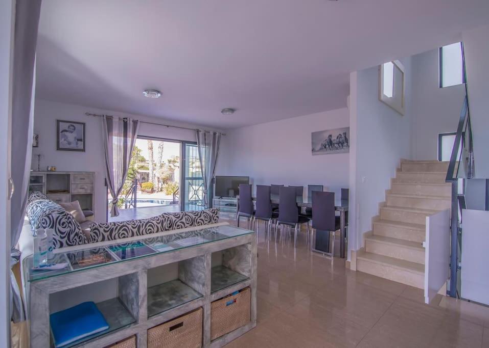 Villa Moderna Con Piscina El Campello Exteriér fotografie